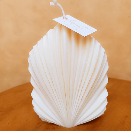 Palm leaf candle